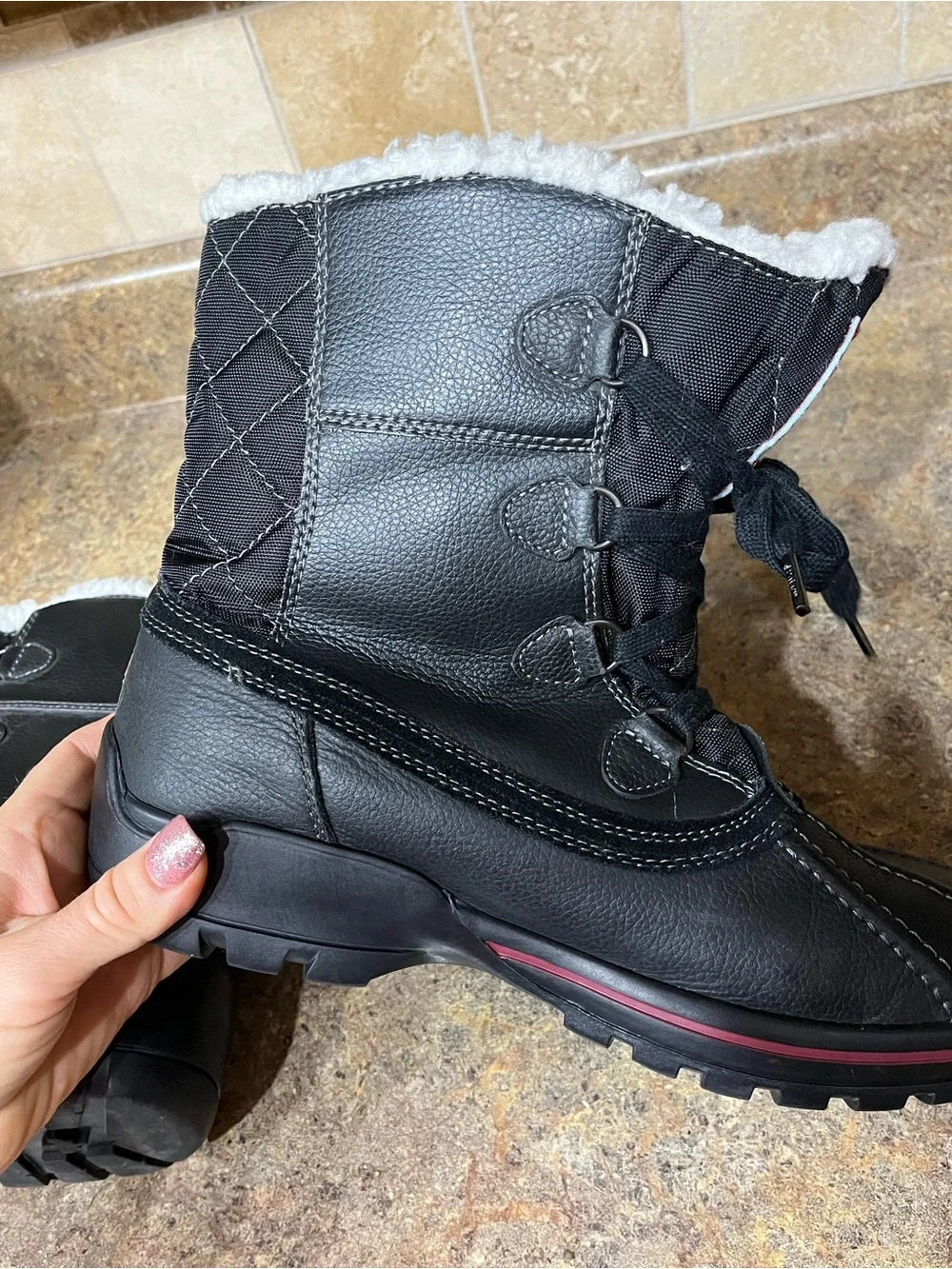 Pajar canada black